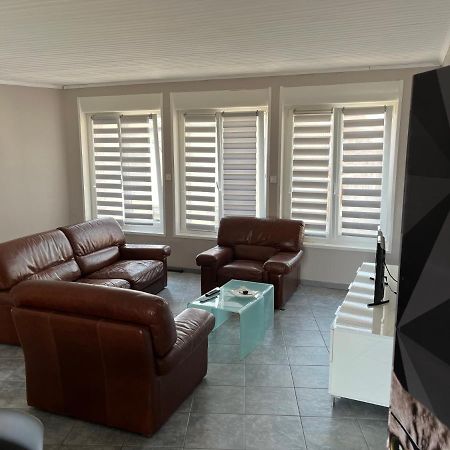 Appartement 2 Chambres Spacieuses Avec Terrasse Brouckerque ภายนอก รูปภาพ
